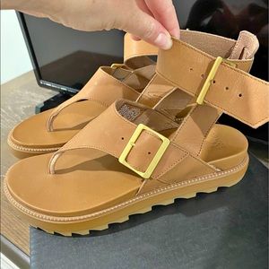 Sorel roaming sandals